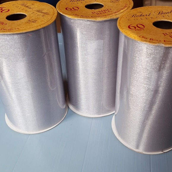 Shimmery gray gauzy ribbon - Picture 2 of 4